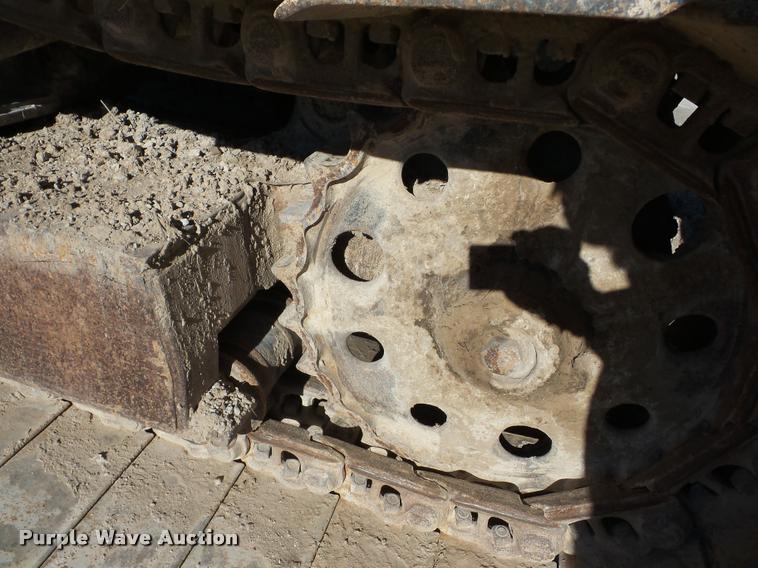 image for item J8668 1992 Caterpillar 235C excavator