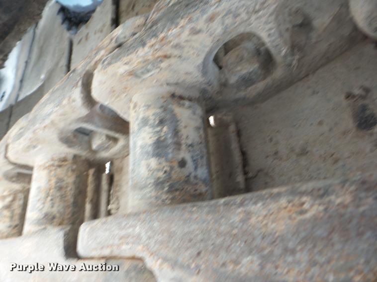 image for item J8668 1992 Caterpillar 235C excavator