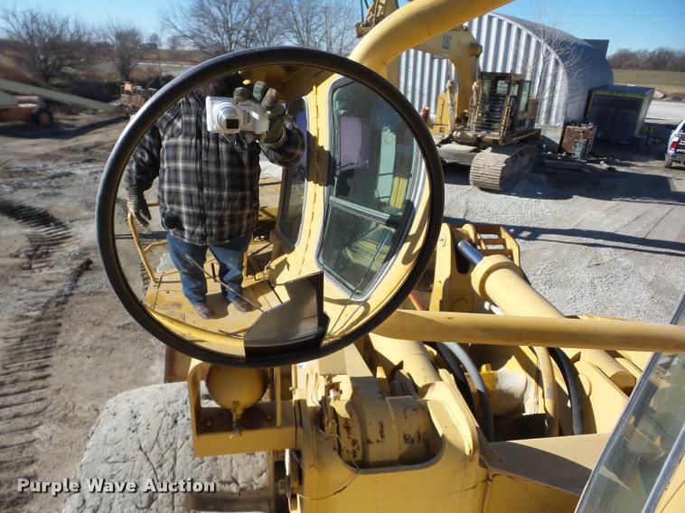image for item J8669 1988 Kawasaki 110Z II wheel loader