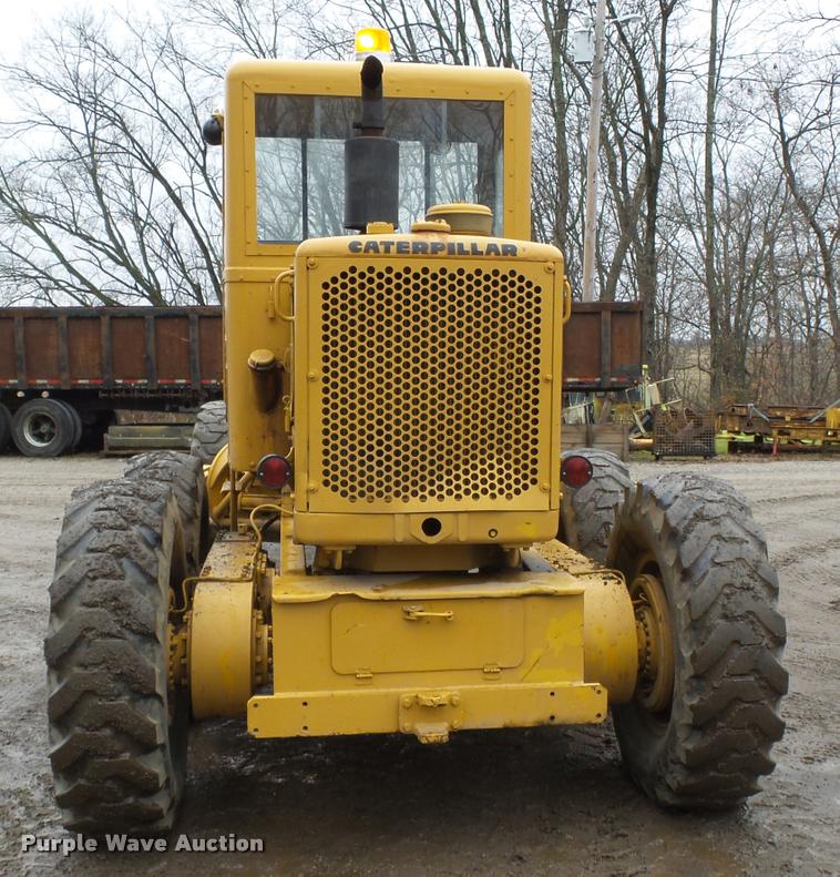image for item K3407 1970 Caterpillar 120 rigid frame motor grader