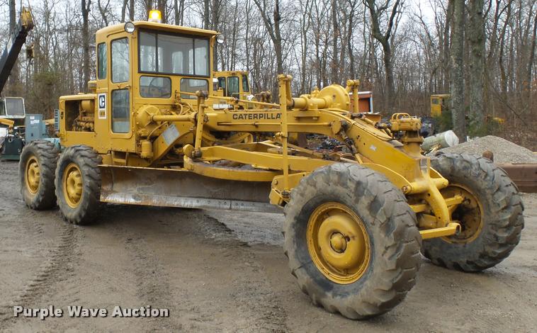 image for item K3407 1970 Caterpillar 120 rigid frame motor grader