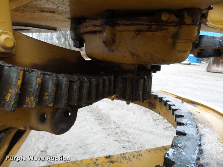 image for item K3407 1970 Caterpillar 120 rigid frame motor grader