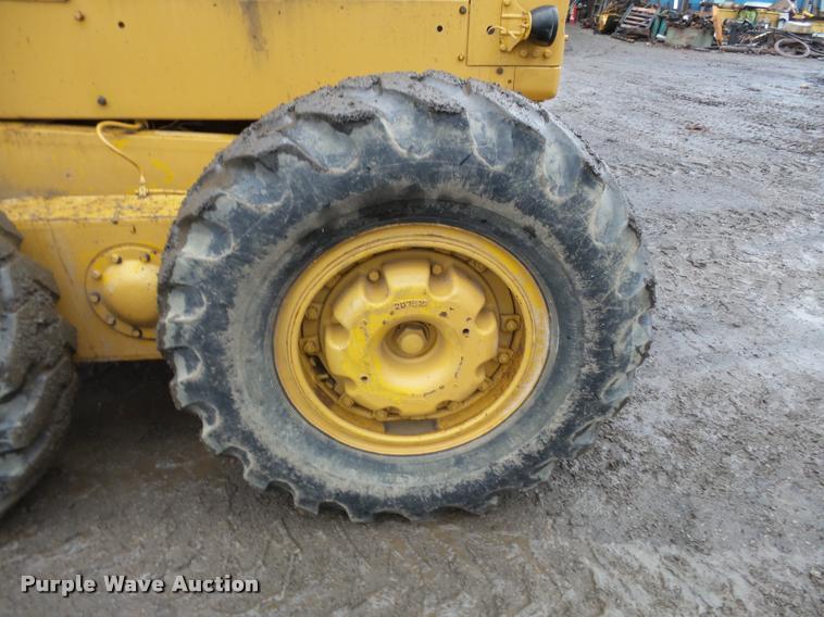 image for item K3407 1970 Caterpillar 120 rigid frame motor grader