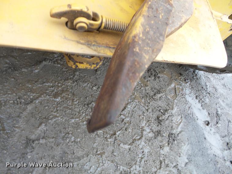 image for item K3407 1970 Caterpillar 120 rigid frame motor grader