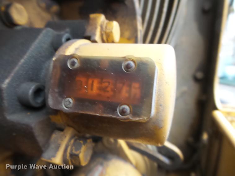 image for item K3407 1970 Caterpillar 120 rigid frame motor grader