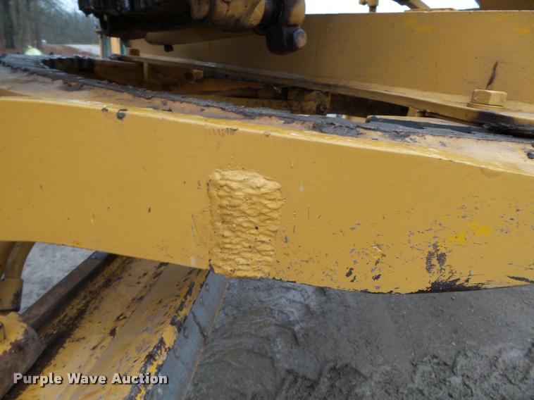 image for item K3407 1970 Caterpillar 120 rigid frame motor grader