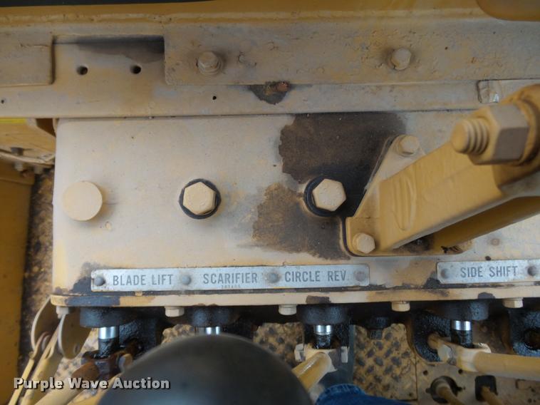 image for item K3407 1970 Caterpillar 120 rigid frame motor grader