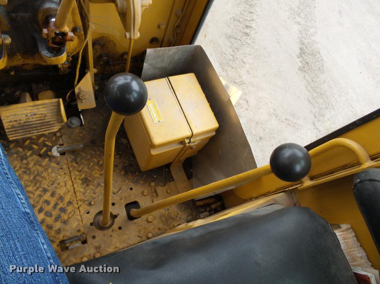 image for item K3407 1970 Caterpillar 120 rigid frame motor grader