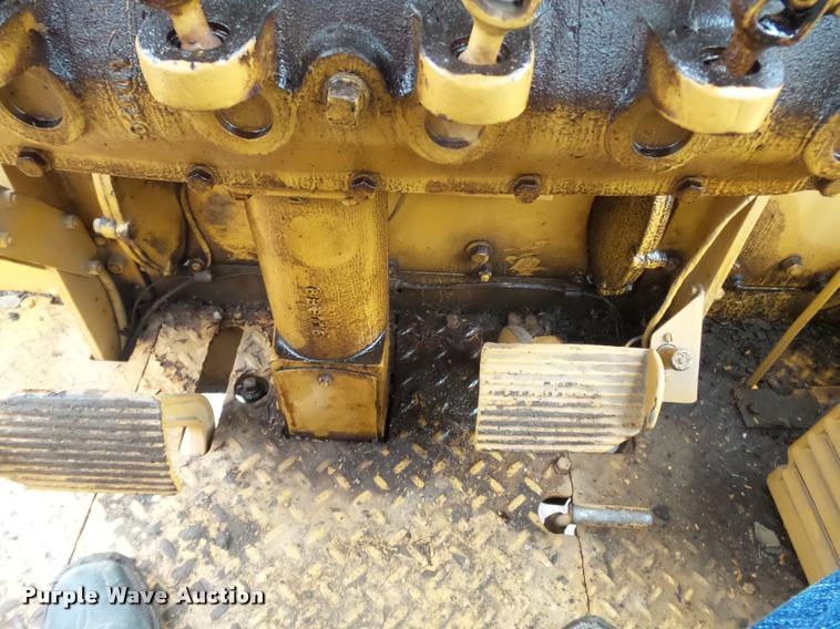 image for item K3407 1970 Caterpillar 120 rigid frame motor grader