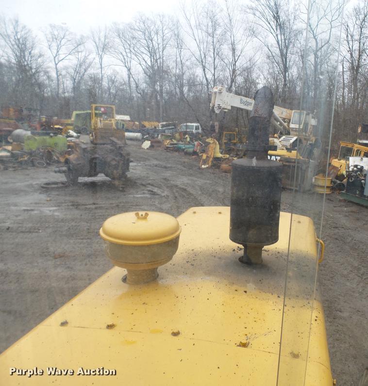 image for item K3407 1970 Caterpillar 120 rigid frame motor grader