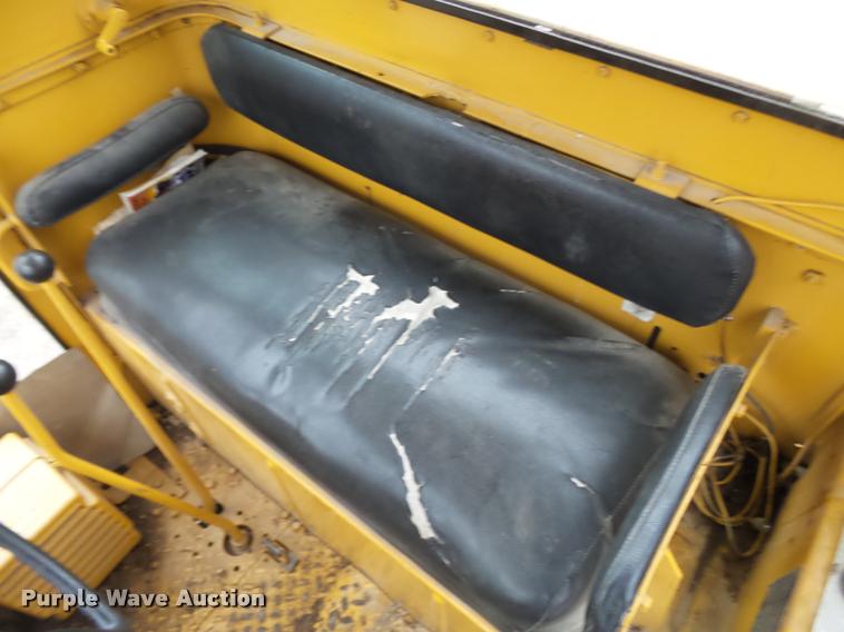 image for item K3407 1970 Caterpillar 120 rigid frame motor grader