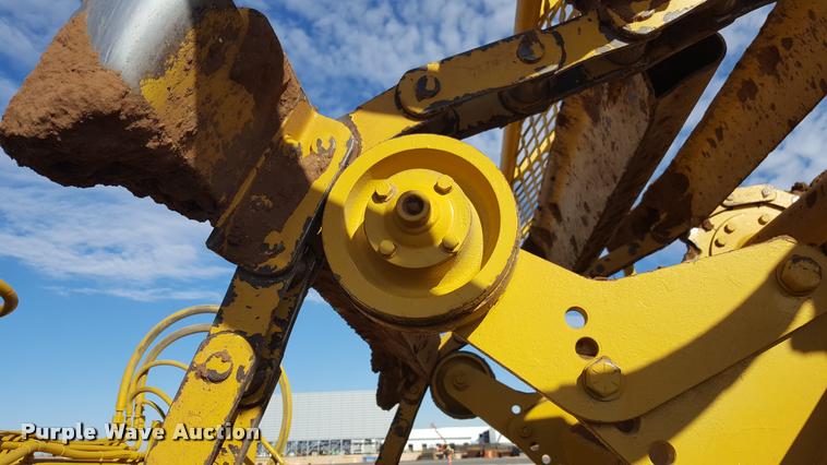 image for item L1720 2001 Caterpillar 613C Series II elevating scraper