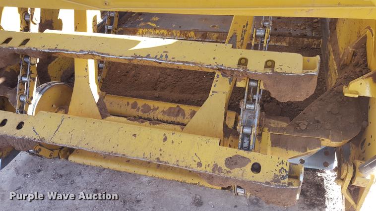 image for item L1720 2001 Caterpillar 613C Series II elevating scraper