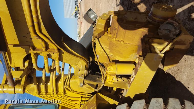 image for item L1720 2001 Caterpillar 613C Series II elevating scraper
