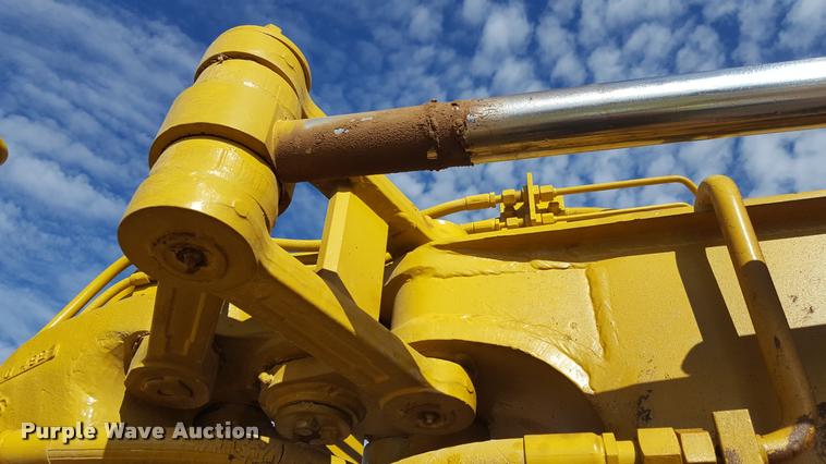 image for item L1720 2001 Caterpillar 613C Series II elevating scraper