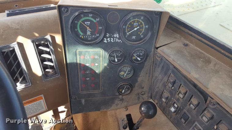 image for item L1720 2001 Caterpillar 613C Series II elevating scraper