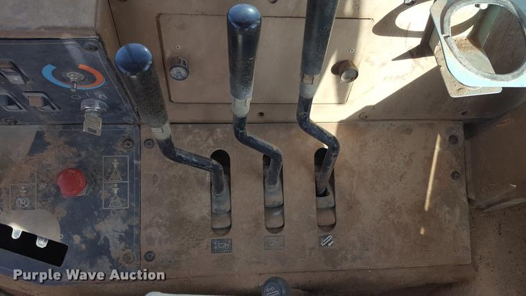 image for item L1720 2001 Caterpillar 613C Series II elevating scraper