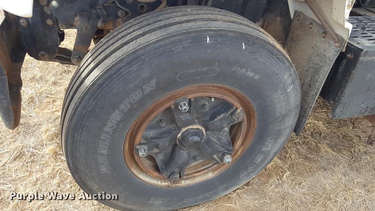 image for item L1723 1994 GMC TopKick service truck with crane