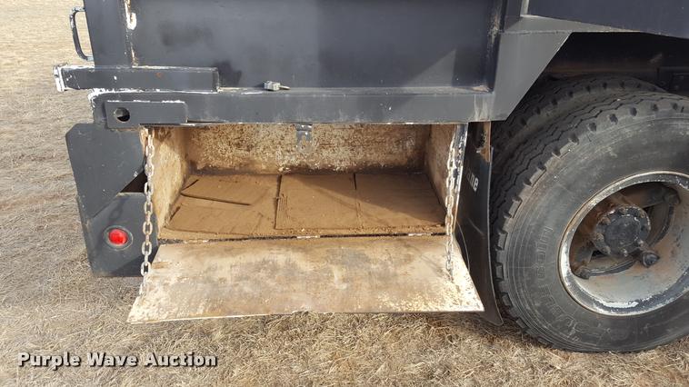 image for item L1723 1994 GMC TopKick service truck with crane