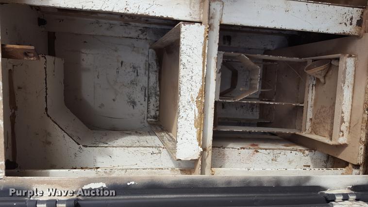 image for item L1723 1994 GMC TopKick service truck with crane