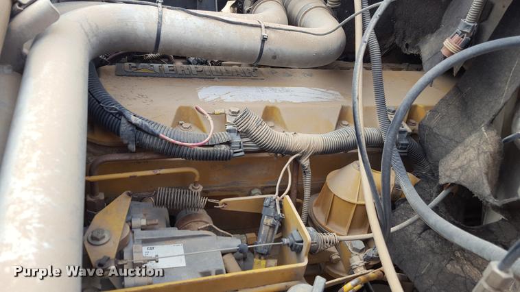 image for item L1723 1994 GMC TopKick service truck with crane