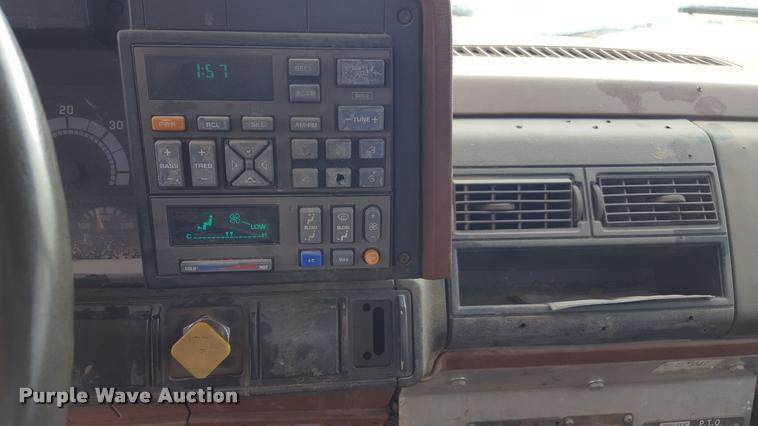 image for item L1723 1994 GMC TopKick service truck with crane