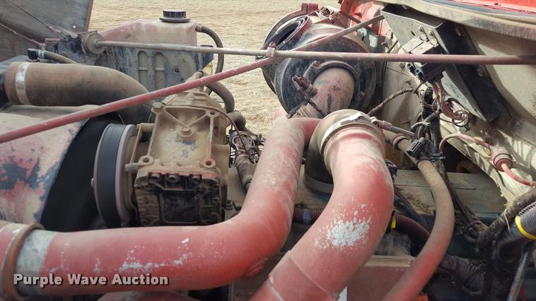 image for item L1724 2001 International 4900 dump truck