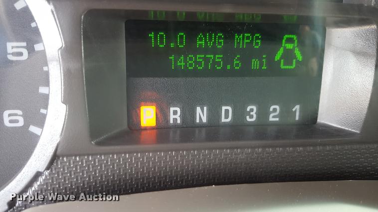 image for item L1726 2010 Ford F250 Super Duty SuperCab flatbed pickup truck