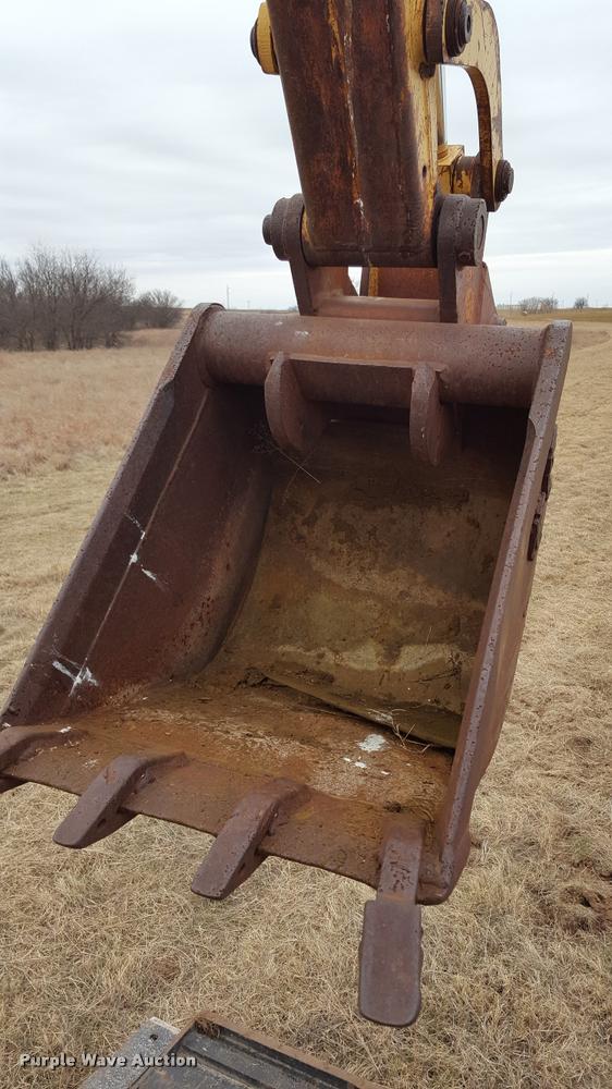 image for item L1729 Ford 555C backhoe