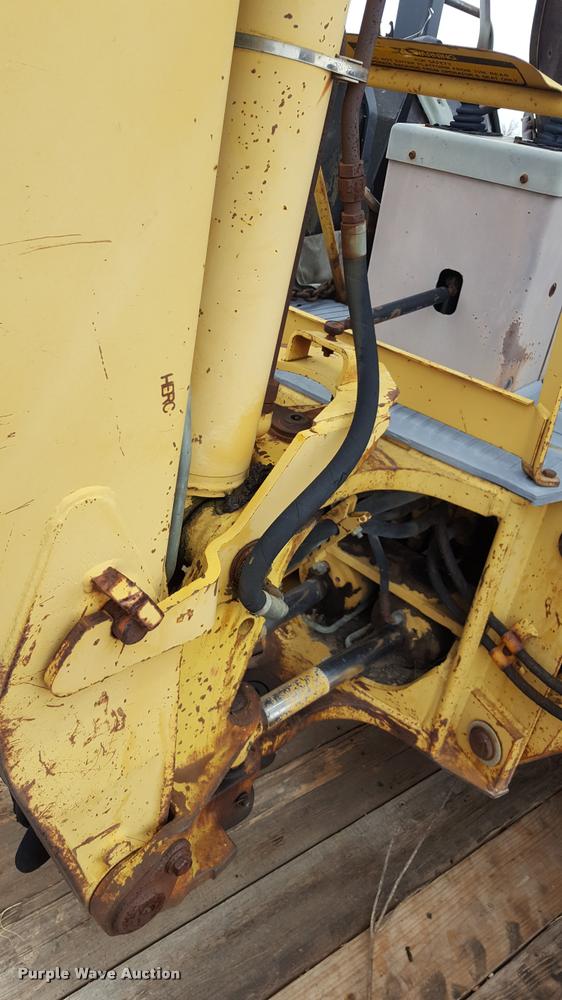 image for item L1729 Ford 555C backhoe