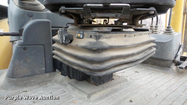 image for item L3287 1997 Caterpillar 416C backhoe