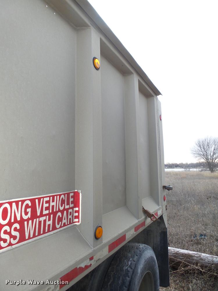 image for item L4244 1990 Cornhusker end dump pup trailer