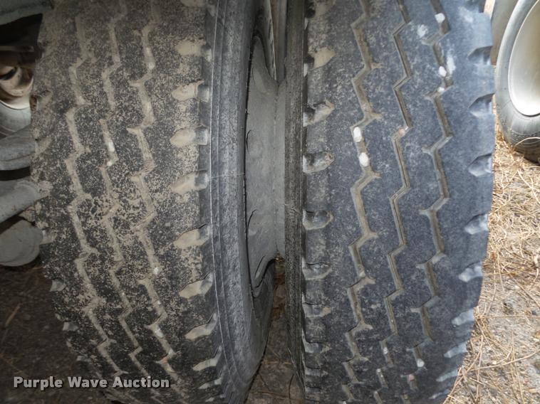 image for item L4244 1990 Cornhusker end dump pup trailer