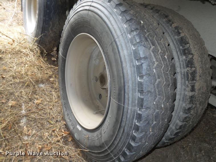 image for item L4244 1990 Cornhusker end dump pup trailer