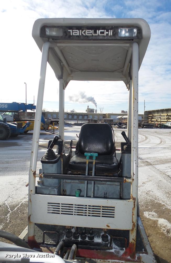 image for item L4248 1999 Takeuchi TB015 compact excavator