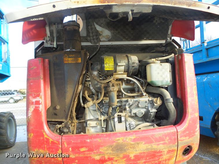 image for item L4248 1999 Takeuchi TB015 compact excavator