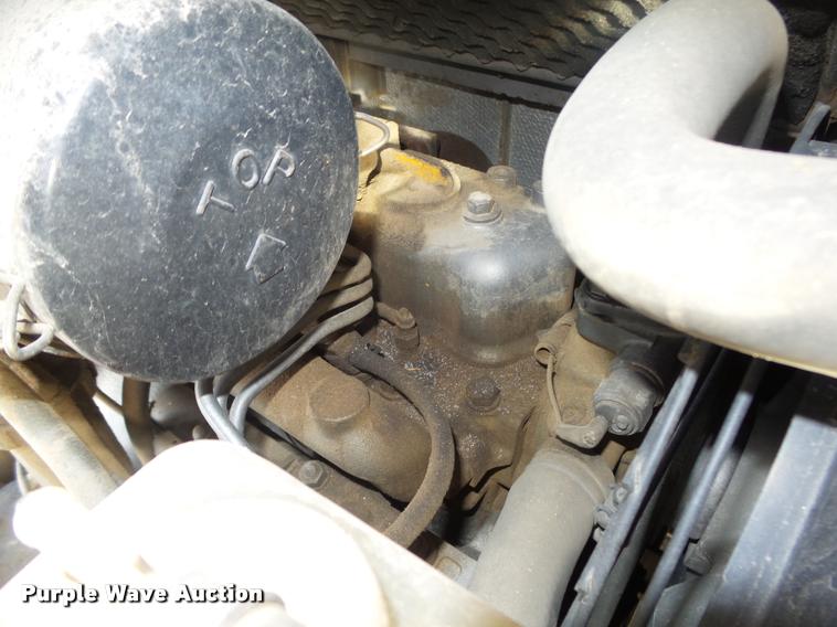 image for item L4248 1999 Takeuchi TB015 compact excavator