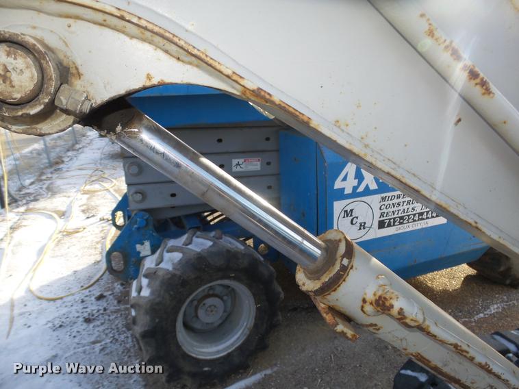 image for item L4248 1999 Takeuchi TB015 compact excavator