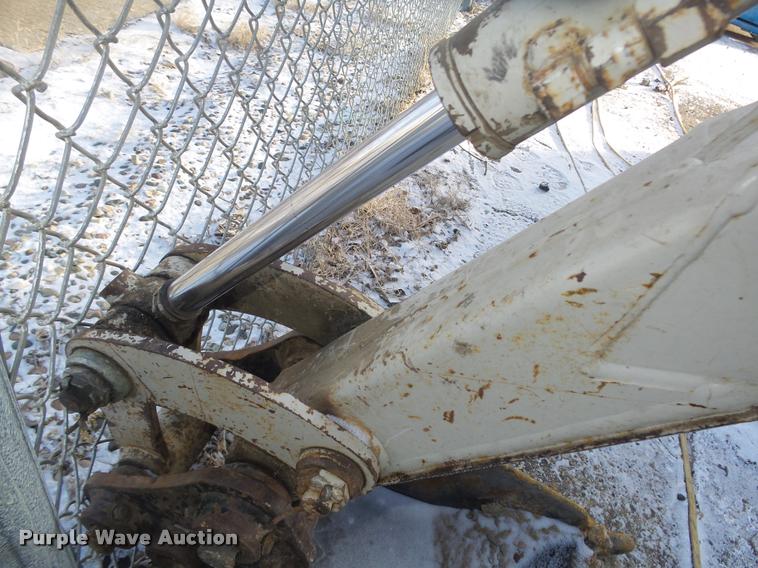 image for item L4248 1999 Takeuchi TB015 compact excavator