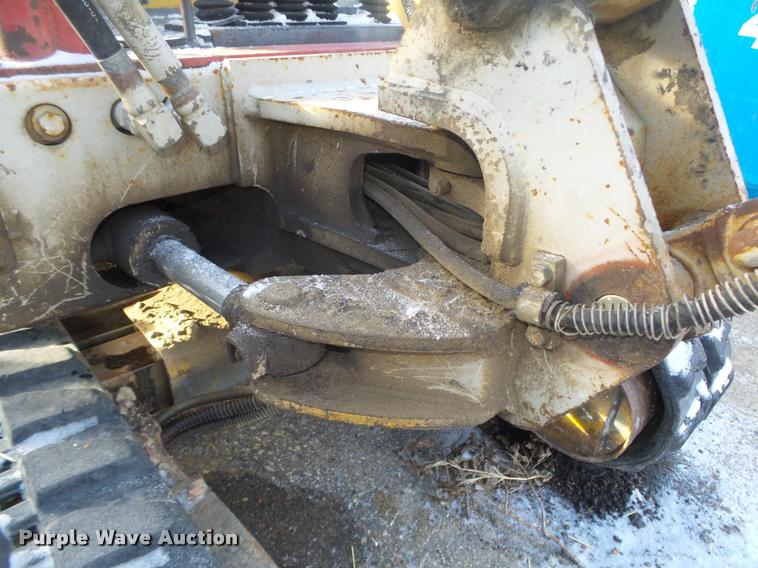 image for item L4248 1999 Takeuchi TB015 compact excavator