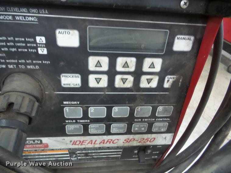 image for item AG9093 Lincoln Idealarc SP250 mig welder
