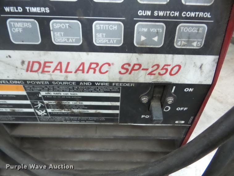 image for item AG9093 Lincoln Idealarc SP250 mig welder