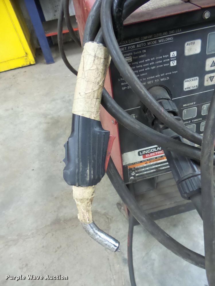 image for item AG9094 Lincoln Idealarc SP250 mig welder