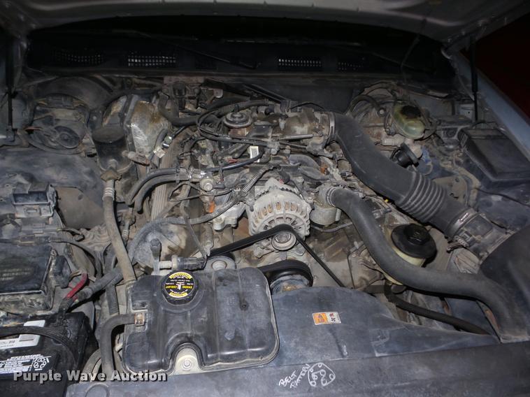 image for item AG9098 2000 Ford Crown Victoria Police Interceptor