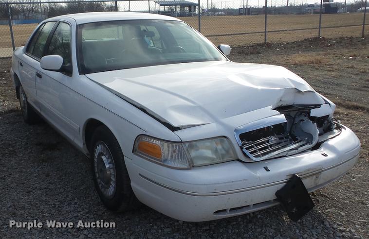 image for item AG9271 2000 Ford Crown Victoria Police Interceptor