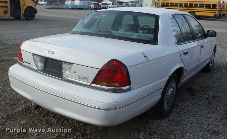 image for item AG9271 2000 Ford Crown Victoria Police Interceptor