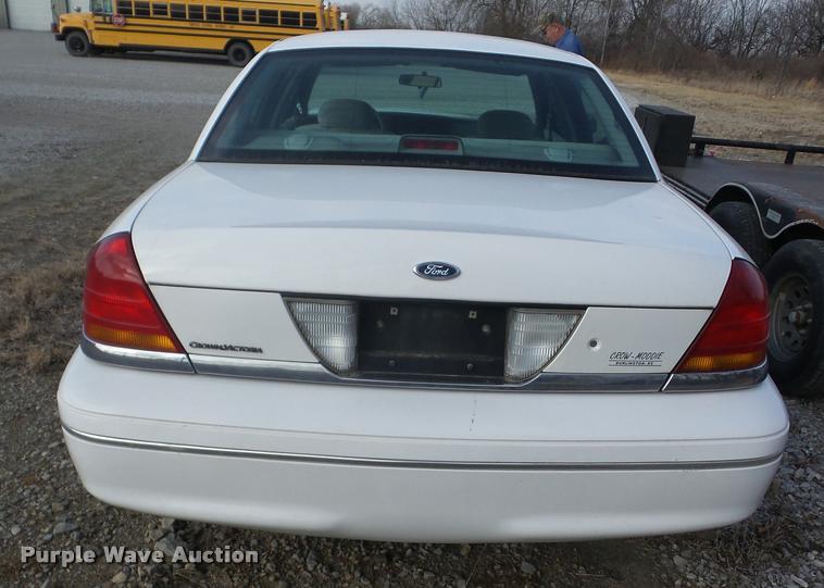 image for item AG9271 2000 Ford Crown Victoria Police Interceptor