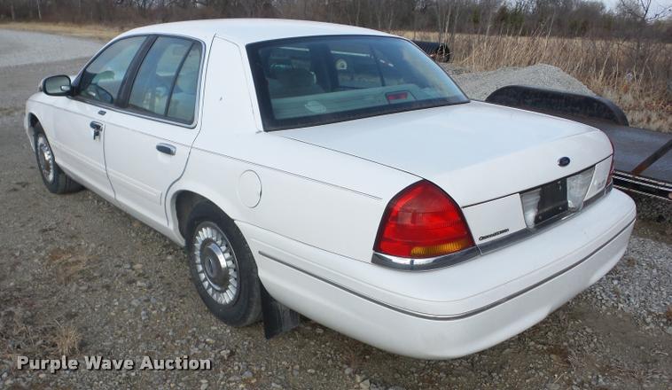 image for item AG9271 2000 Ford Crown Victoria Police Interceptor