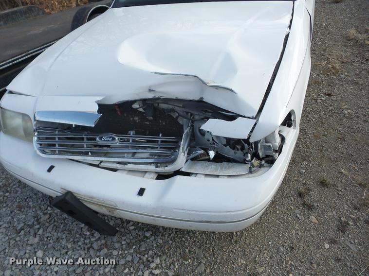 image for item AG9271 2000 Ford Crown Victoria Police Interceptor