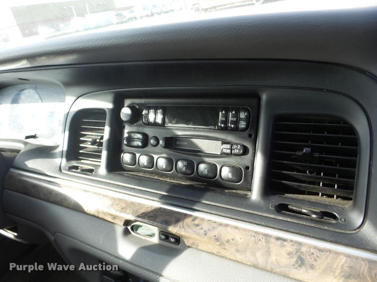 image for item AG9271 2000 Ford Crown Victoria Police Interceptor